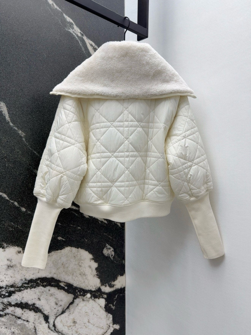 chr1st1an D10r outwear